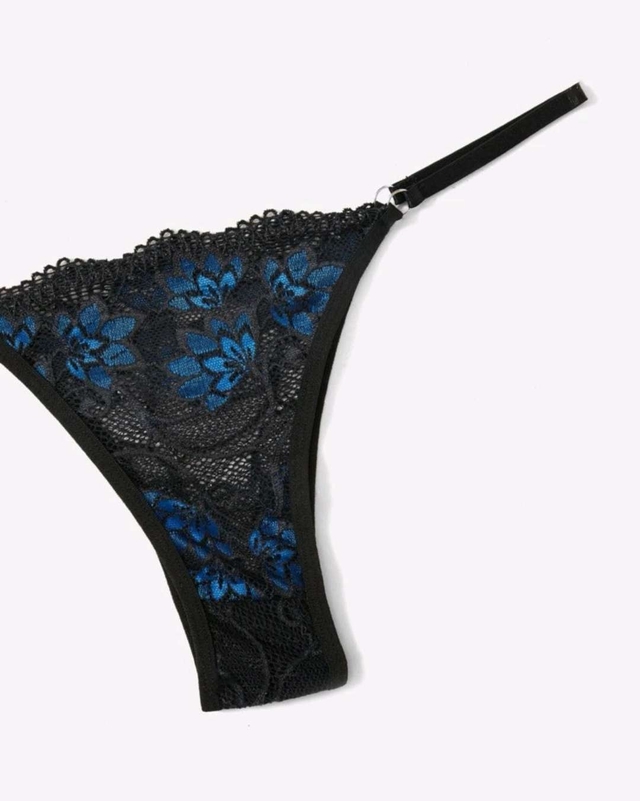 طقم ملابس داخلية دانتيل اسود4