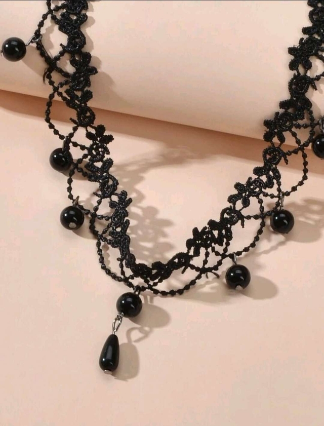 قلادة بتعليقة كرة دائري4