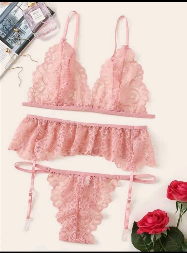 طقم لانجري دانتيل مزهر 10010SN