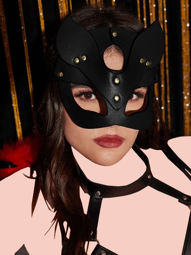 تنكري شكل ثعلب من الجلد2